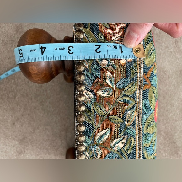 Scully & Scully Fine Quality Tapestry Footstool Woodpecker Brand New NWT - Picture 9 of 13